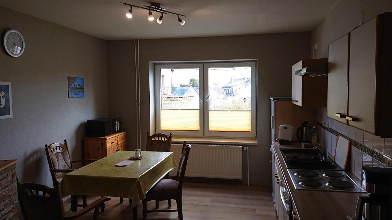 Ferienwohnung Angelburg - Marburg Biedenkopf Mit Balkon Und Badewanne Gonnern Esterno foto